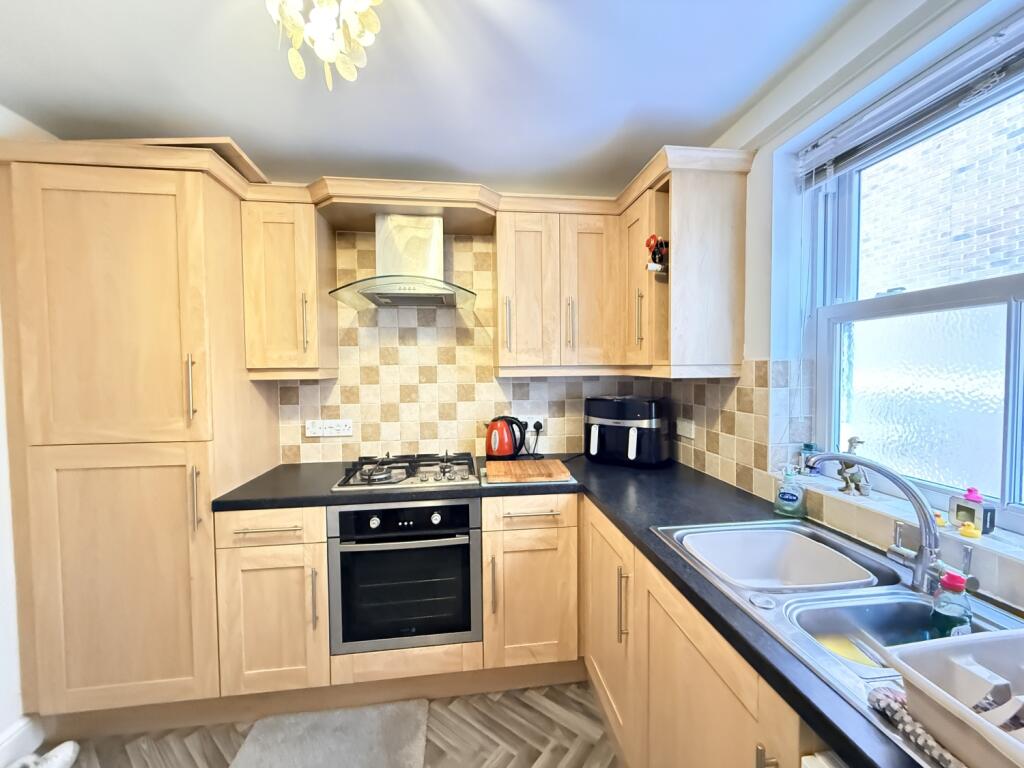 Apartment in Barnard Castle, County Durham - View 3