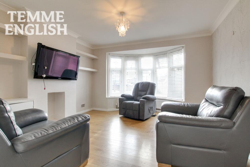 House in Basildon, Shotgate - More