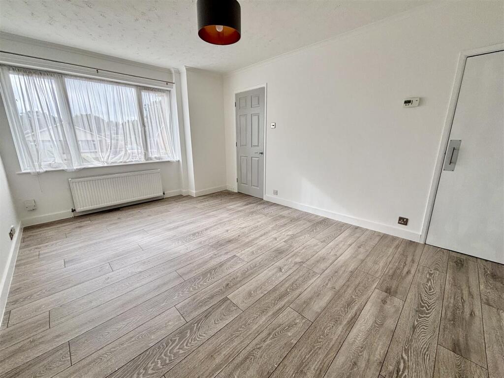 House in Poole, Upton - View 4