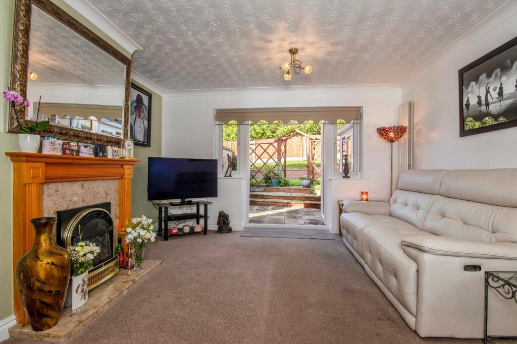 House in Worcester, Warndon - More