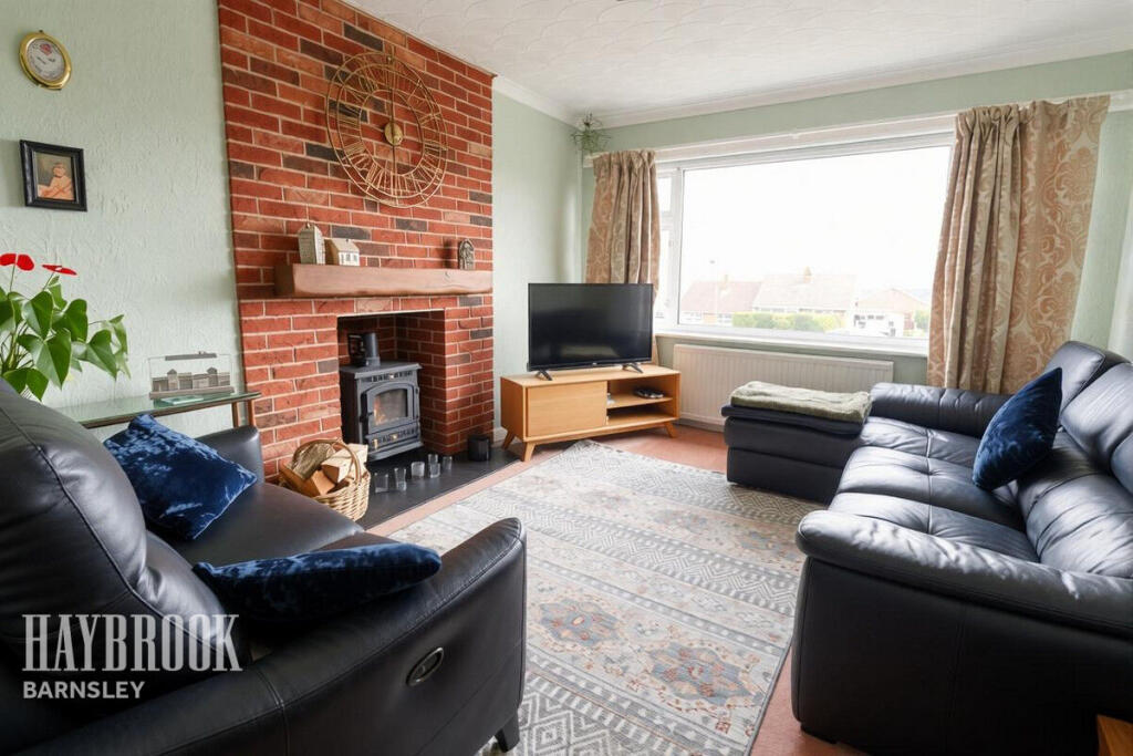 House in Barnsley, Barugh Green - View 3