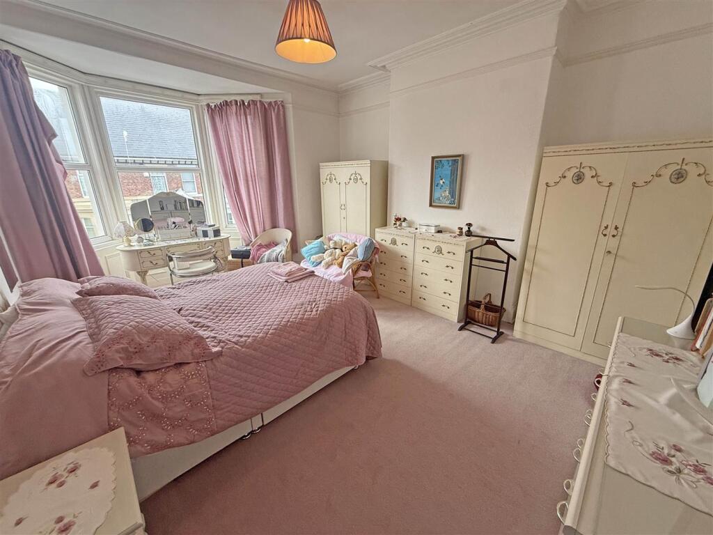 House in Newcastle upon Tyne - More