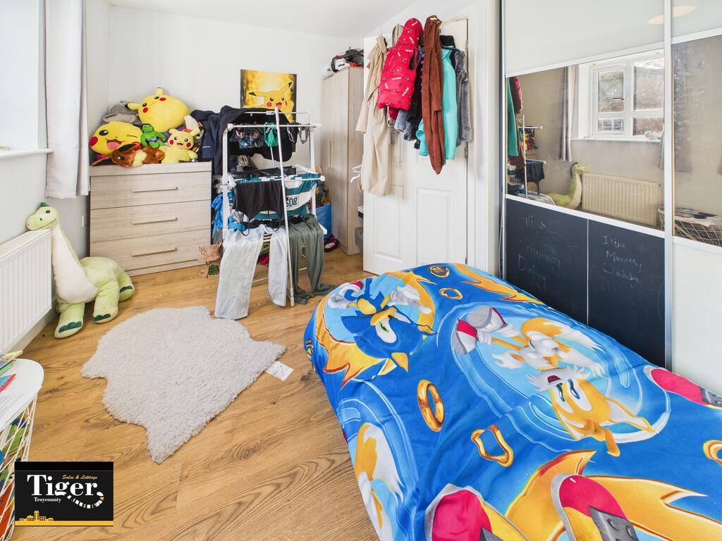 Maple Leaf Close, Ingol - View 5