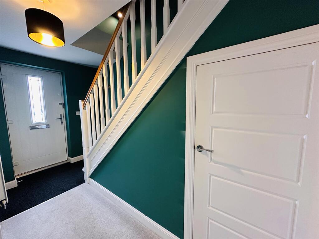 House in Carlton - View 5