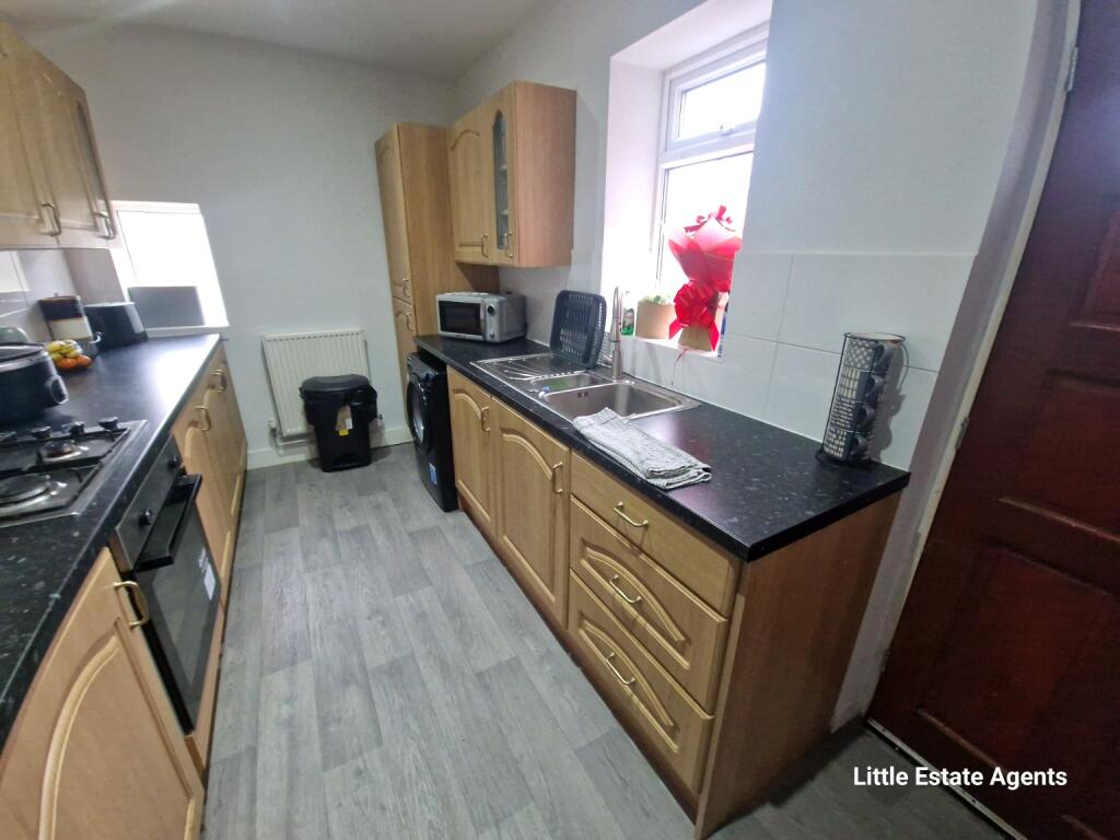 House in St Helens, Liverpool City Region - More
