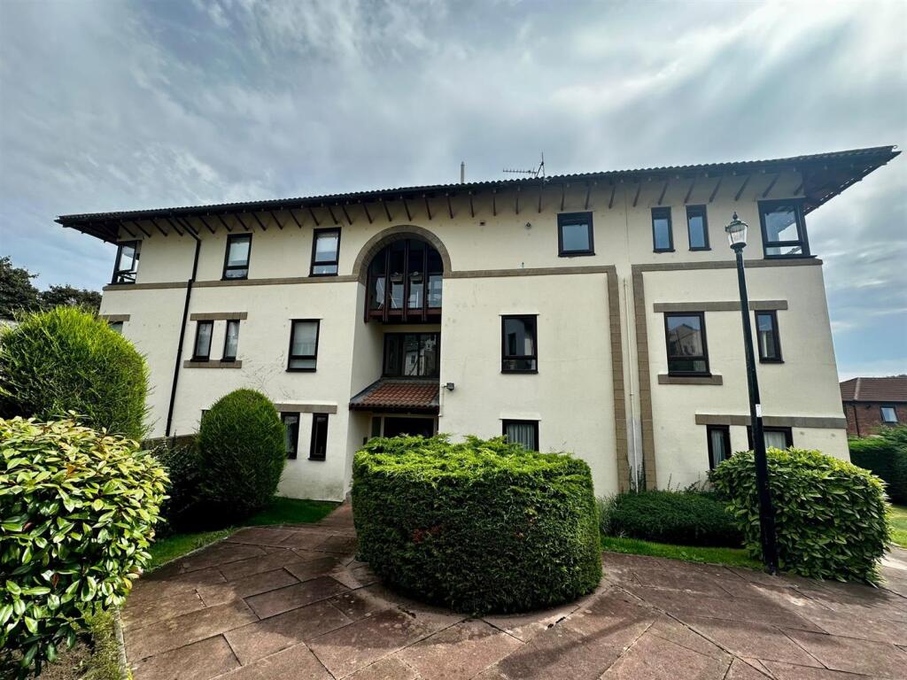 Apartment in Warrington