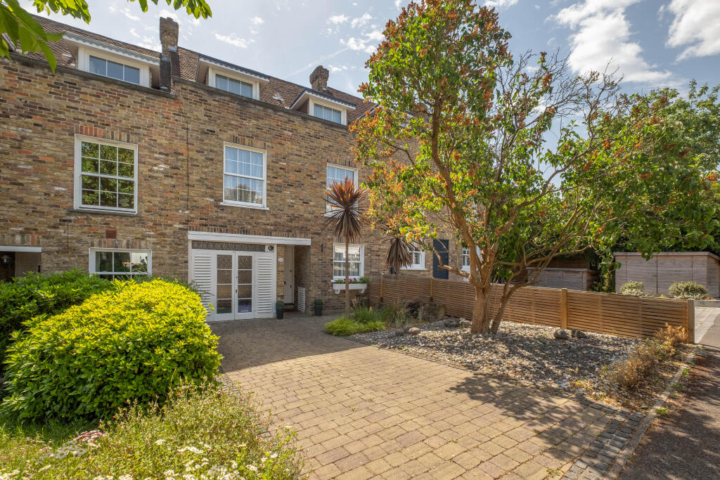 Main image of property: Somerset Road, London, SW19