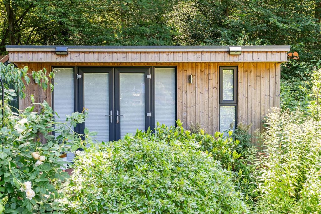 Additional image 32 of Lanercost Close, Welwyn