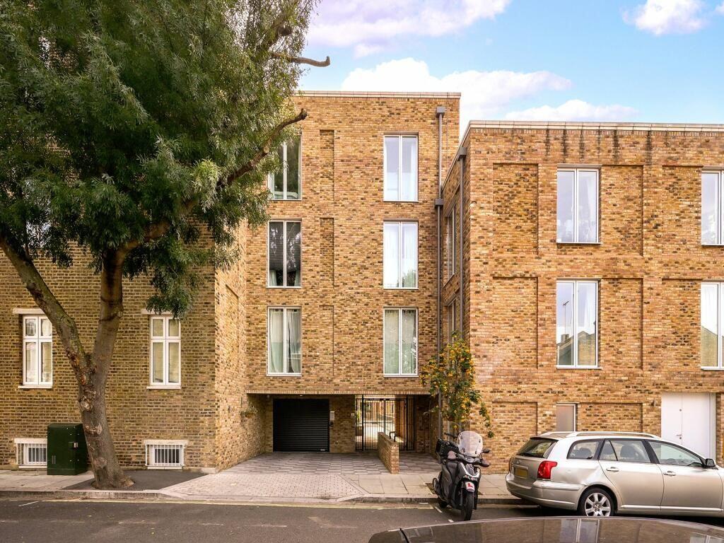 Apartment in London - View 5