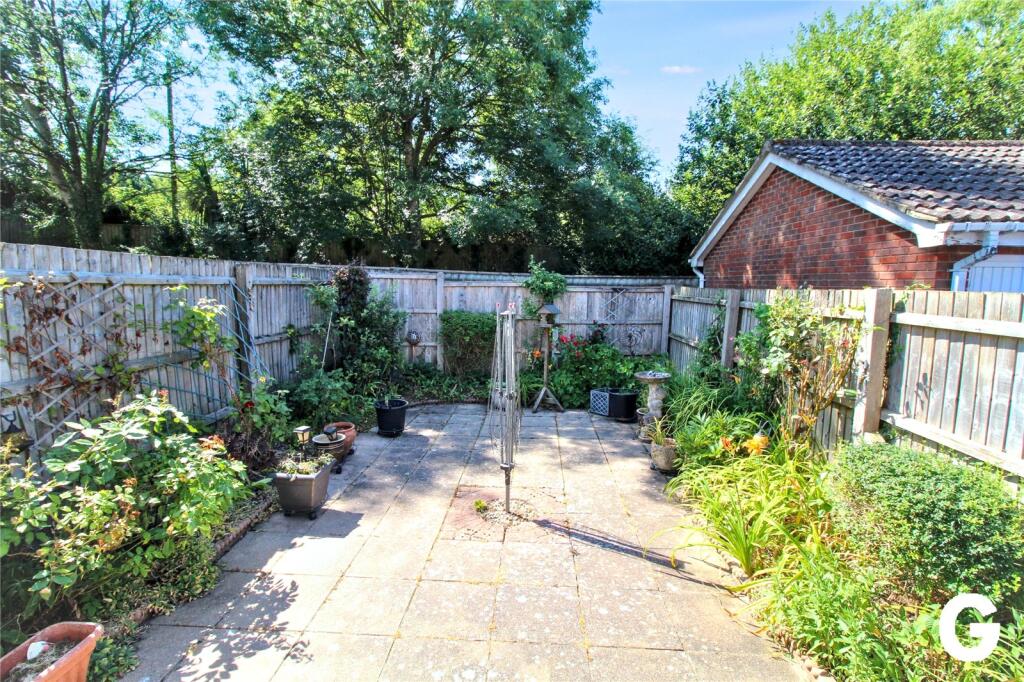 House in New Forest, Ringwood - View 2