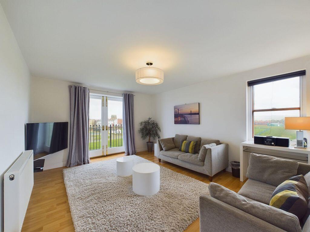 Apartment in Whitby, North Yorkshire - View 3