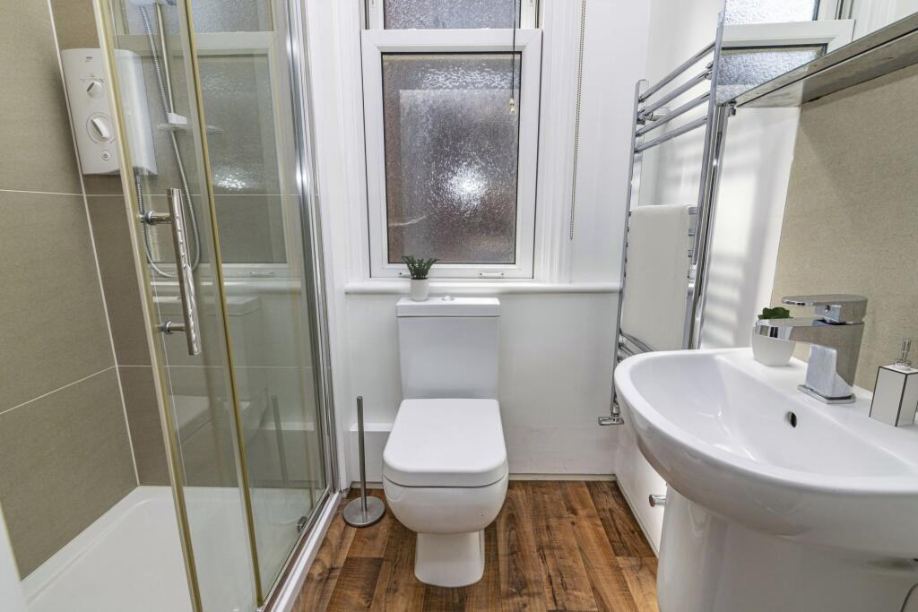 House in Nottingham - View 5