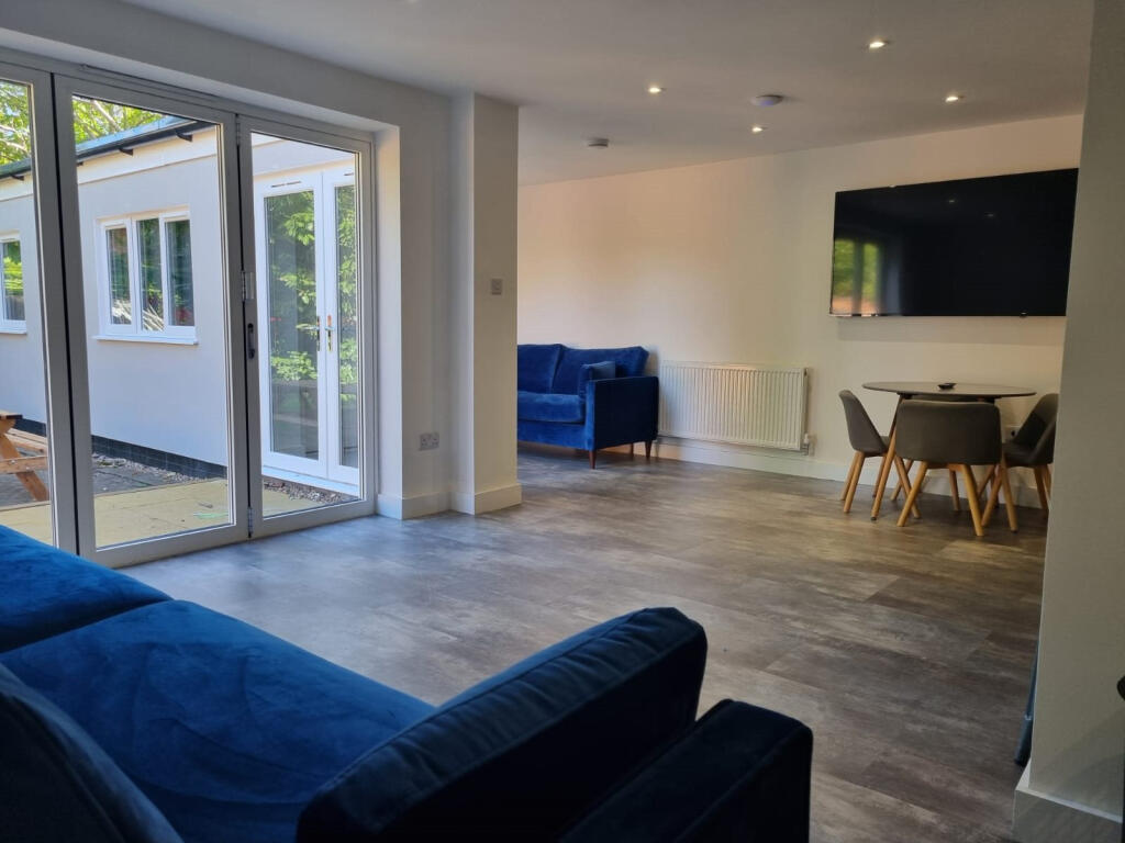 House in Charnwood, Shelthorpe - View 3