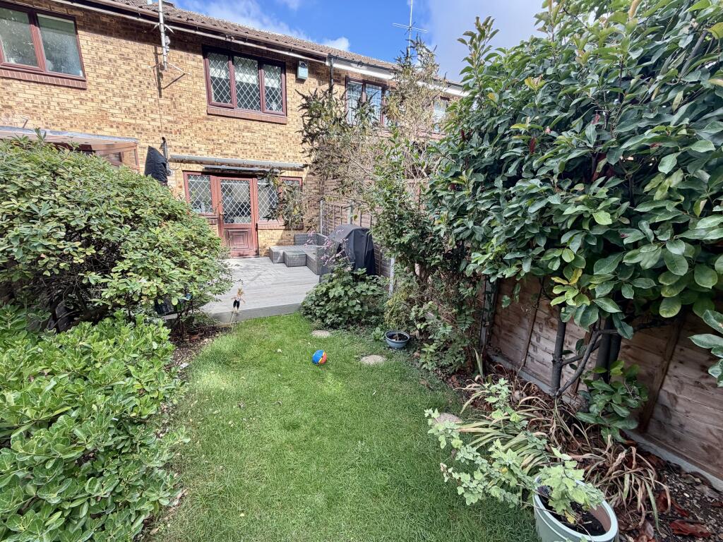 House in Dacorum, Hertfordshire - View 4