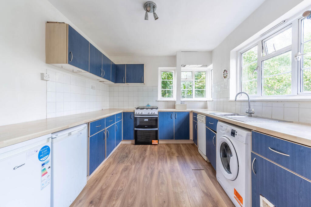 Apartment in Harrow - View 5