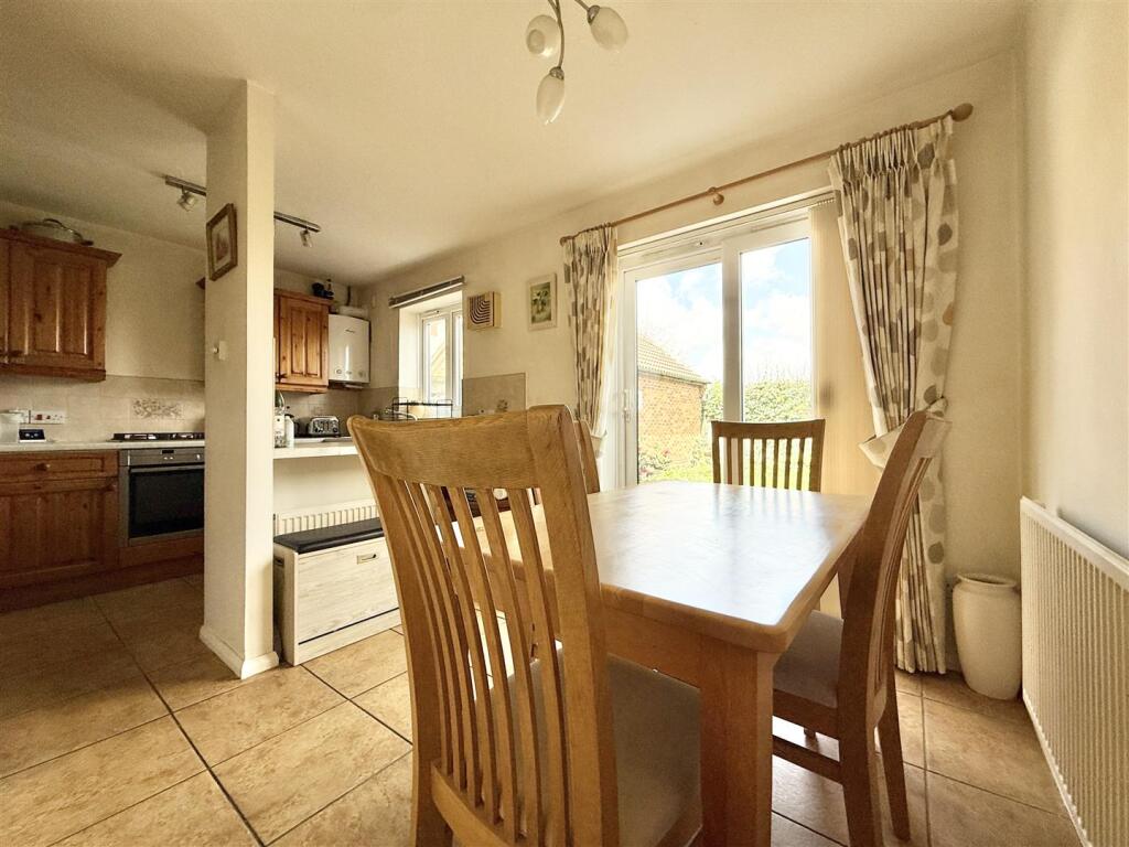 House in Oadby and Wigston, Leicestershire - View 5