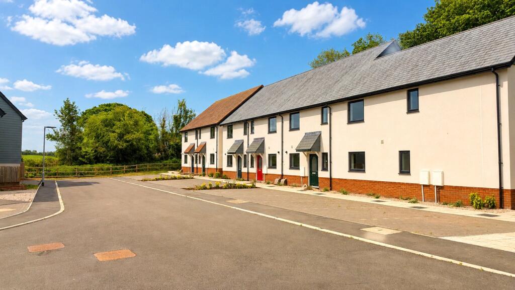 3-bed terraced on Knowle, Budleigh Salterton, Devon, £350,000