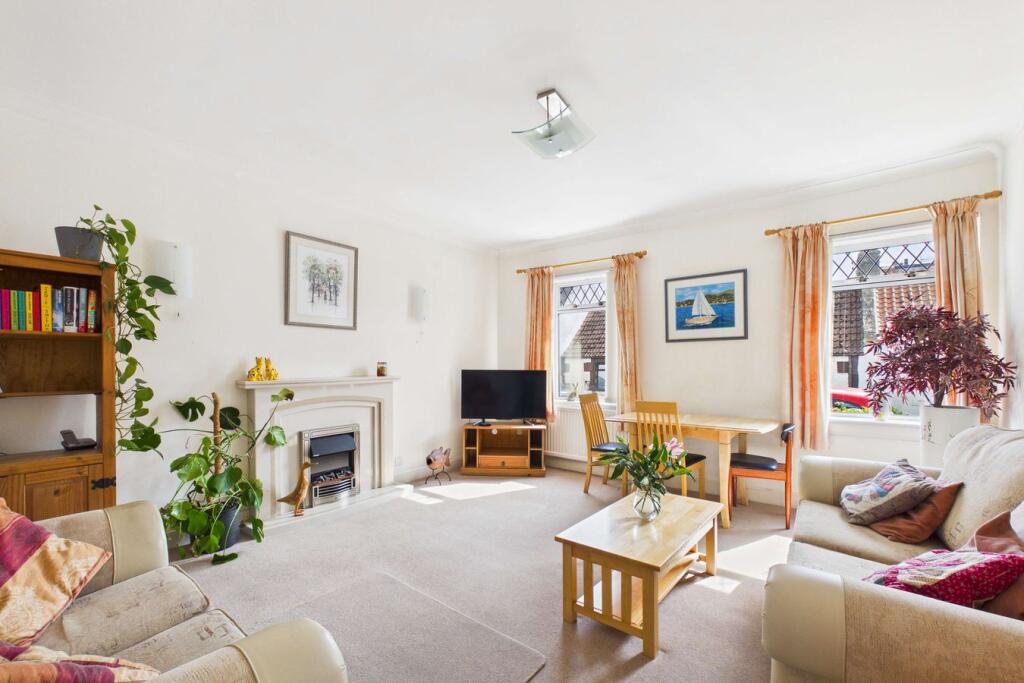 House in Kirkcaldy, Fife - View 3