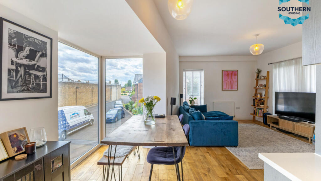 Apartment in London - View 4