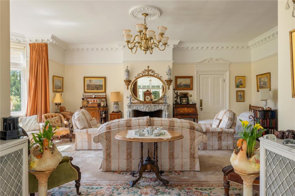 House in Hertsmere, Elstree and Borehamwood - View 5