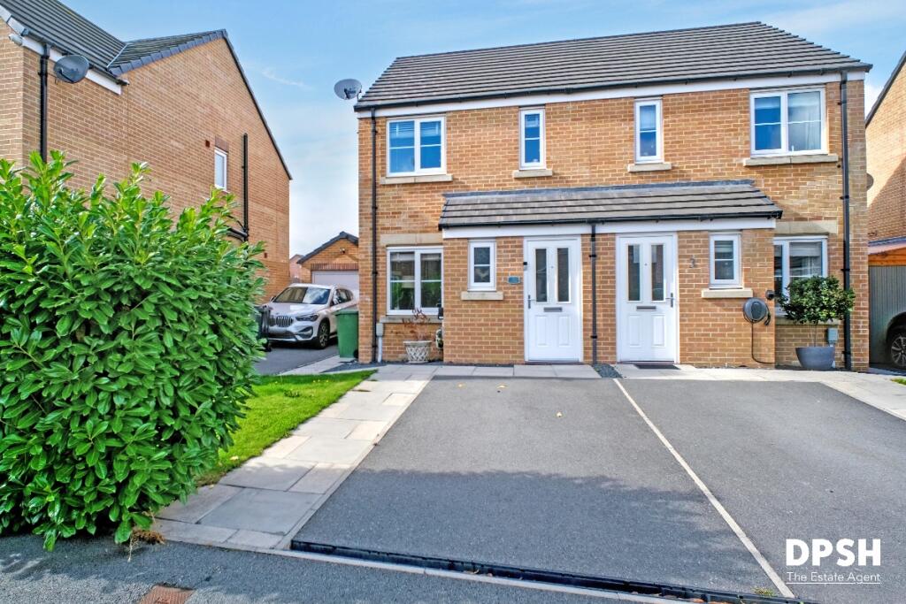 Main image of property: Siegen Way, Leeds