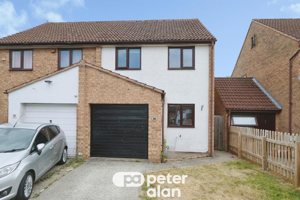 Main image of property: Courtfield Close, Monmouth