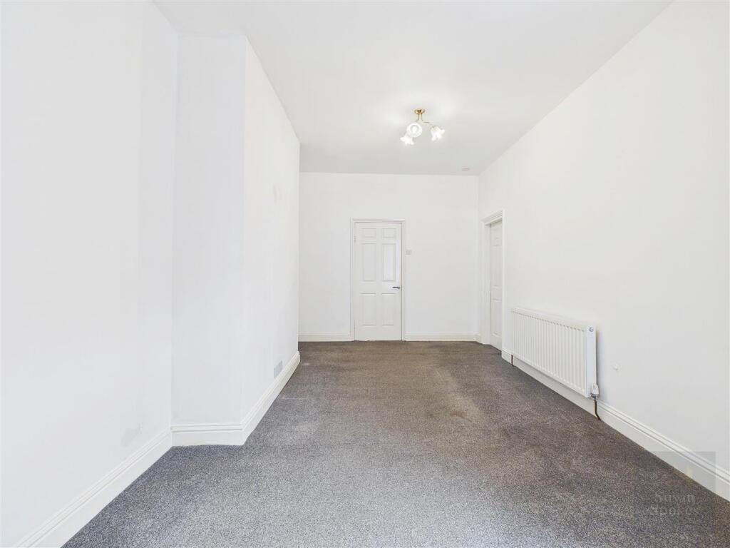 Apartment in Newcastle upon Tyne - View 4
