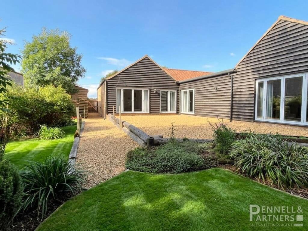 House in Fenland, March - View 2