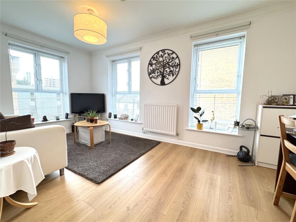 Apartment in London - View 5