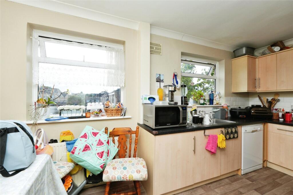 House in London, Halfway Street, Longlands - More
