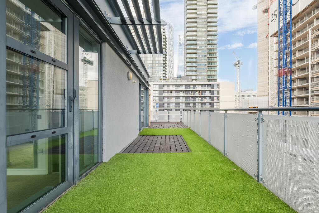 Apartment in London - View 3