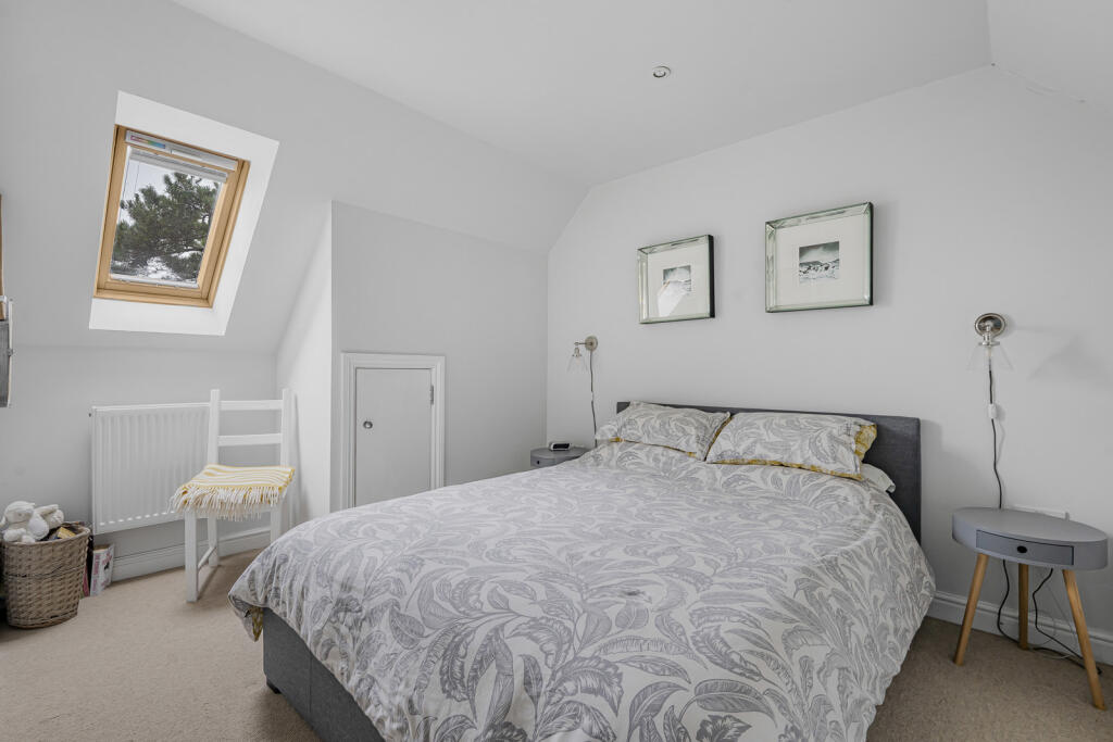 House in Swindon - View 5