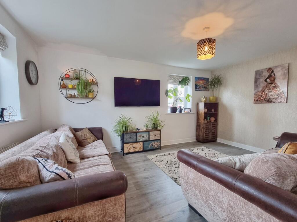 Hazel Grove, Silsoe, Bedfordshire, MK45 photo 2
