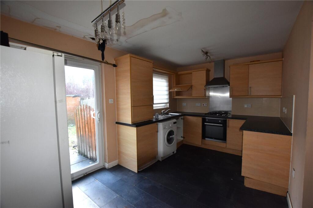 Westfarm Avenue, Cambuslang, Glasgow, South Lanarkshire, G72 photo 3