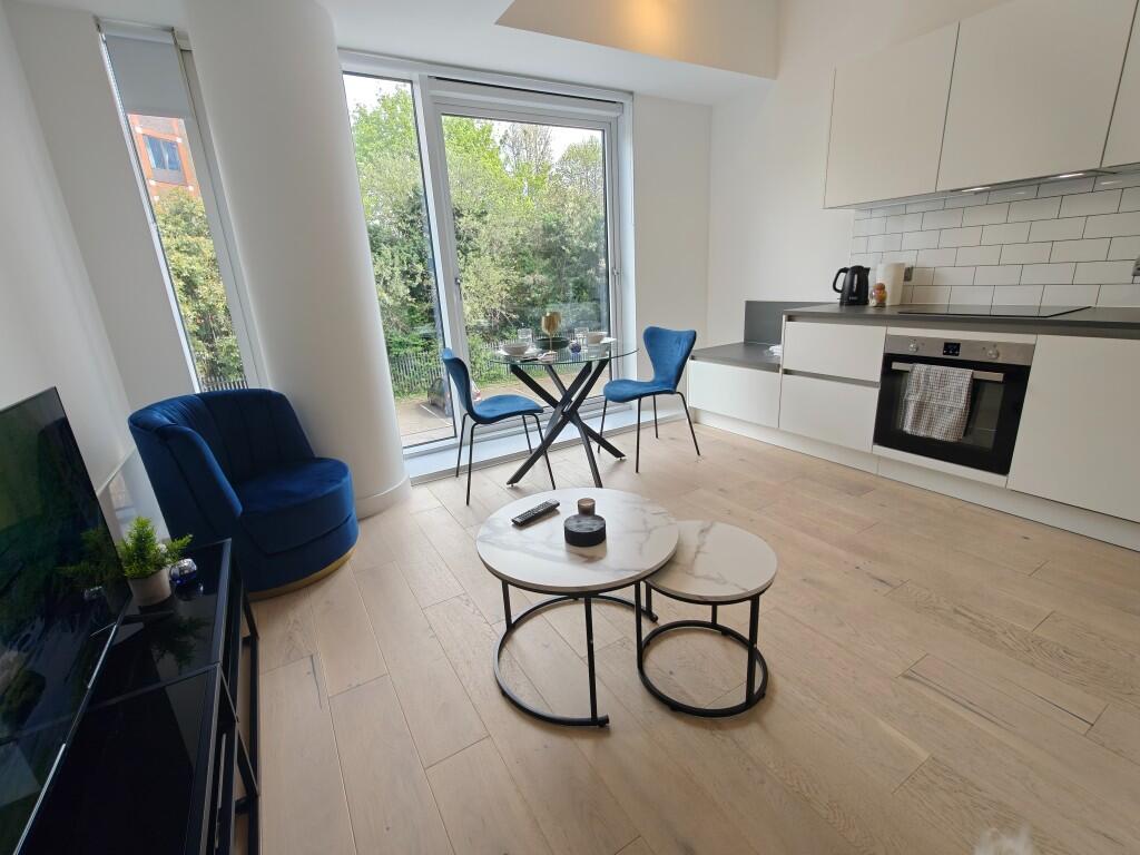 Main image of property: Great West Road, London, TW8