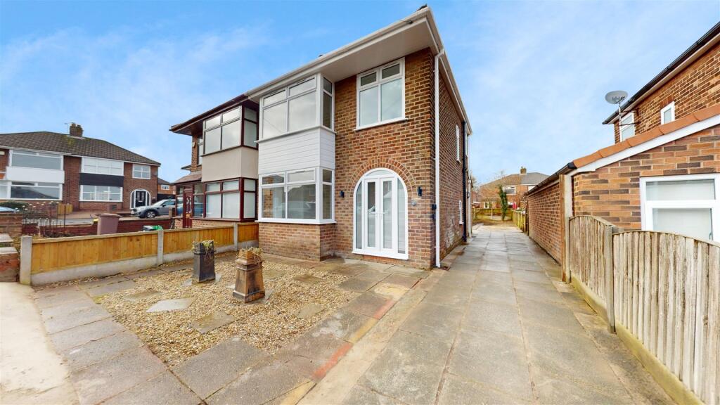 Main image of property: Seaton Grove, St. Helens