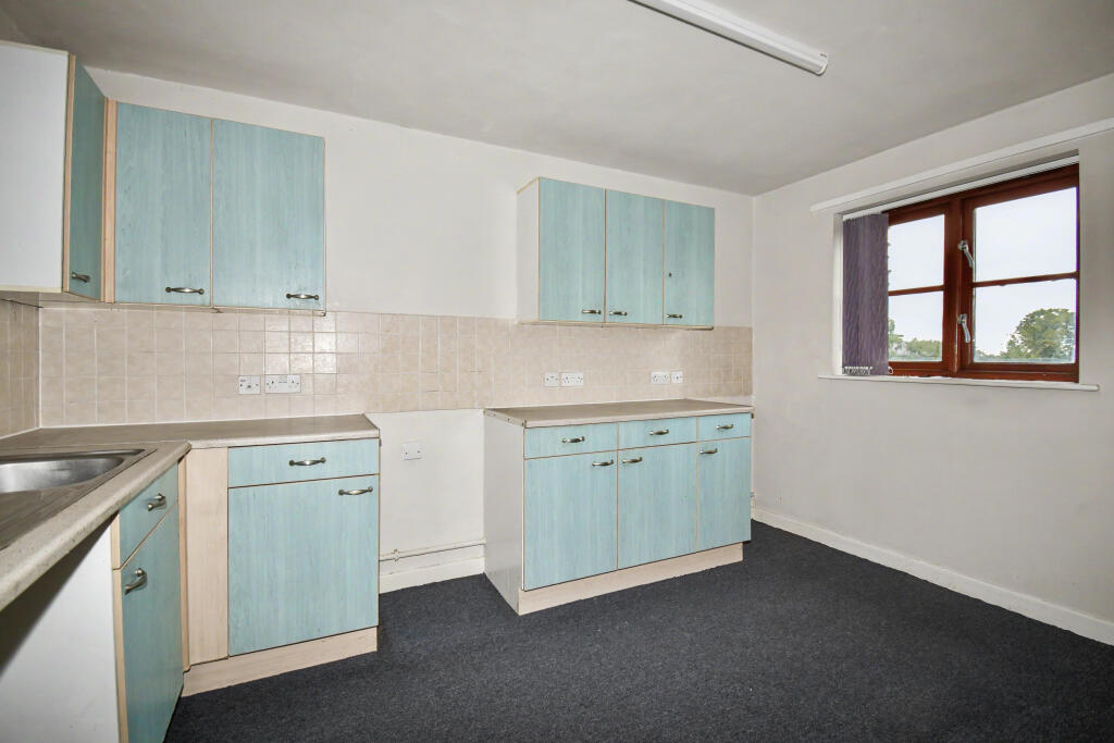 Apartment in Wakefield - View 2