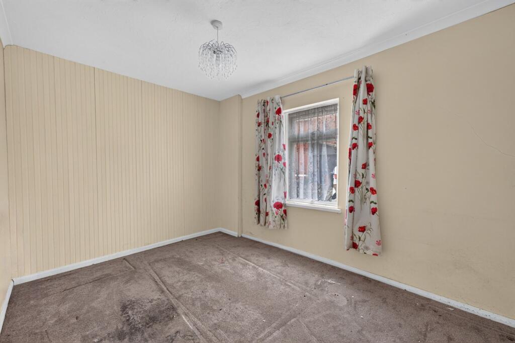 Apartment in Bournemouth, Boscombe - View 6