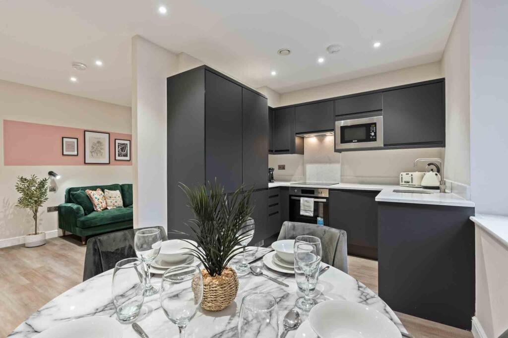 Main image of property: East Parade, Leeds