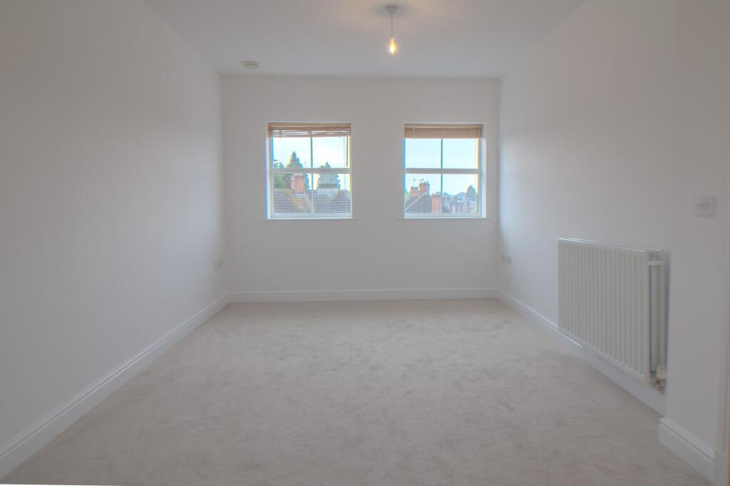 Apartment in Leicester, New Humberstone, Northfields - More