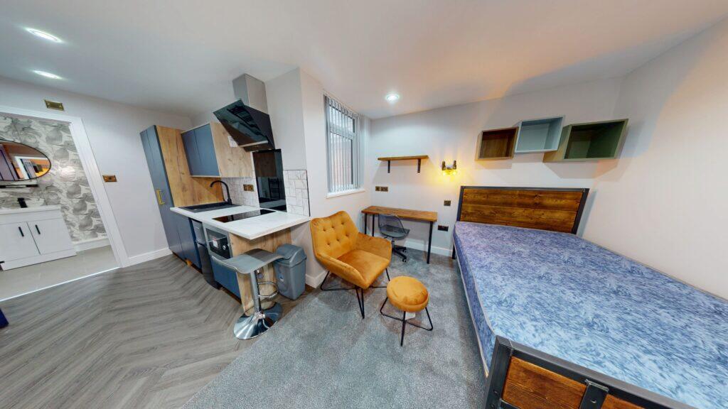 Main image of property: Studio 4, Tiverton Road, Selly Oak, Birmingham, B29 6BU