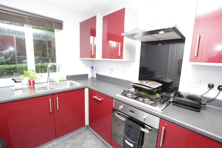 Valerian Close - Shirehampton photo 3