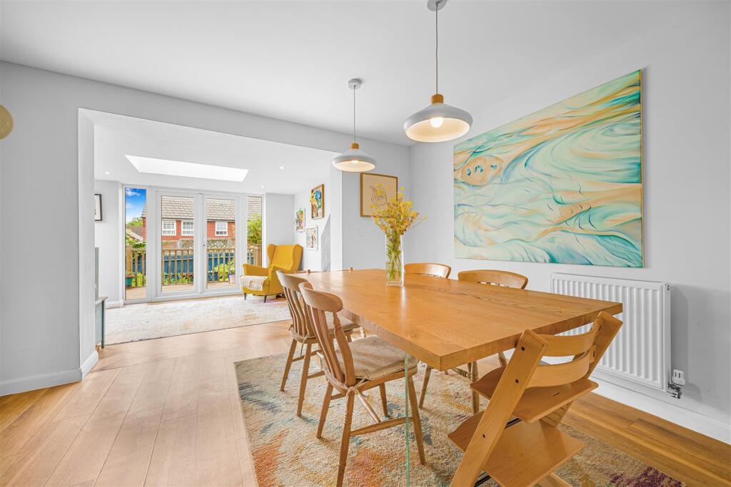 Fieldfare Close, Keynsham photo 5