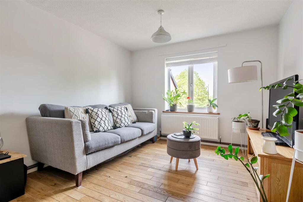 Apartment in Bristol, Three Lamps Estate, Totterdown - View 2