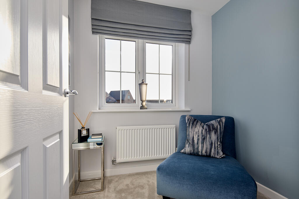 House in Nottingham, Chase Farm, Gedling - More