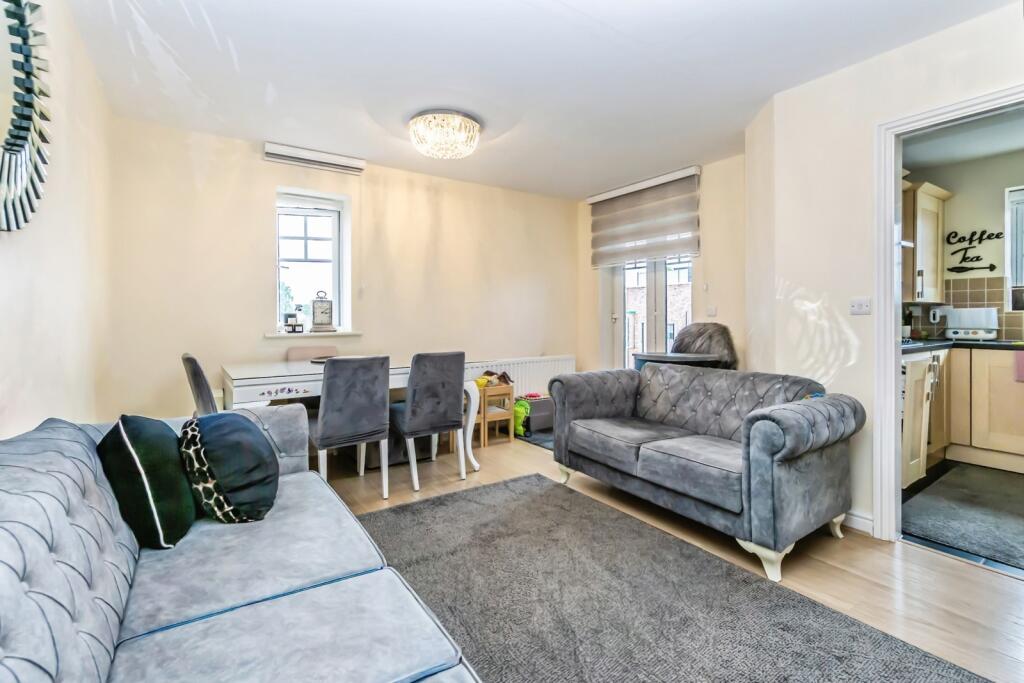 Apartment in Croydon, Shirley - View 5