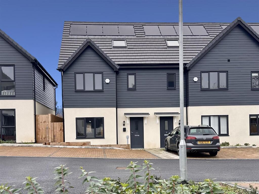 4-bed semi-detached on Wedmore Road, Cheddar, £365,000