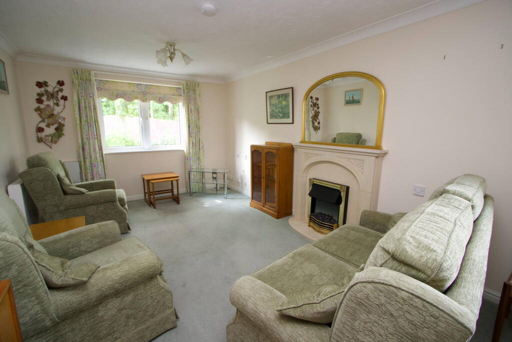 Main image of property: Walderslade Road, Chatham, ME5 9GJ