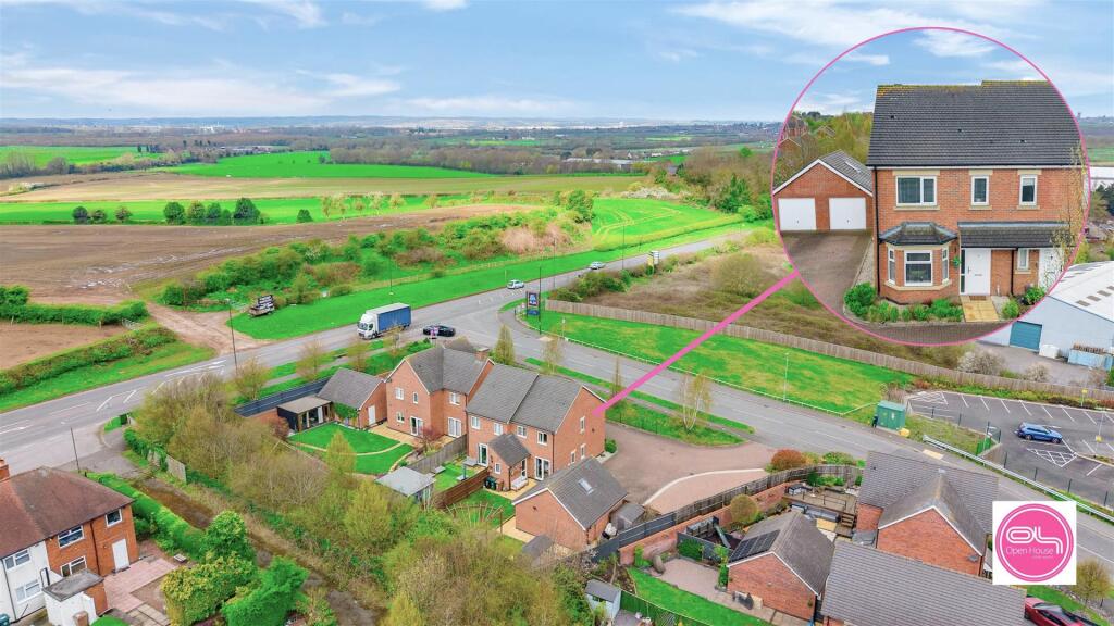House in South Derbyshire, Castle Gresley - View 4