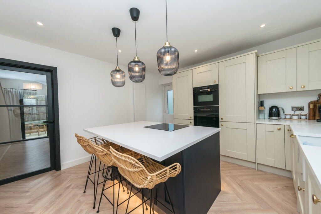House in Wakefield - View 3